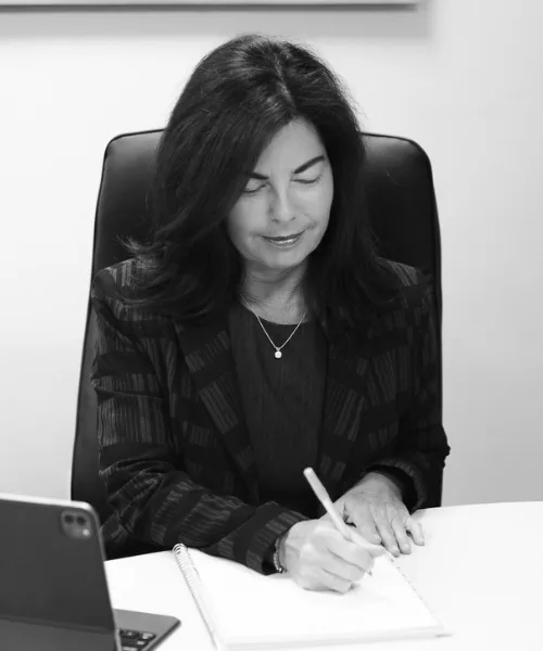 Leadership coach helping professionals gain clarity